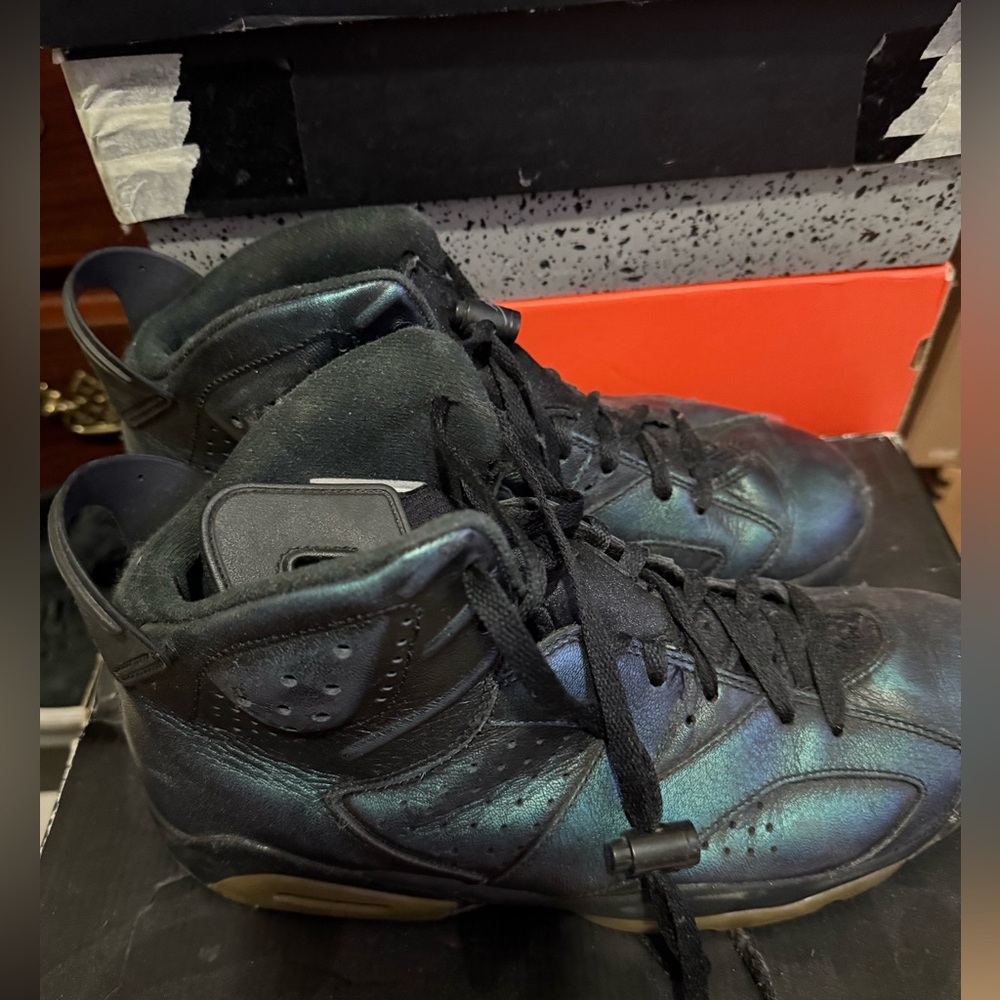 USED air Jordan retro 6 size 10